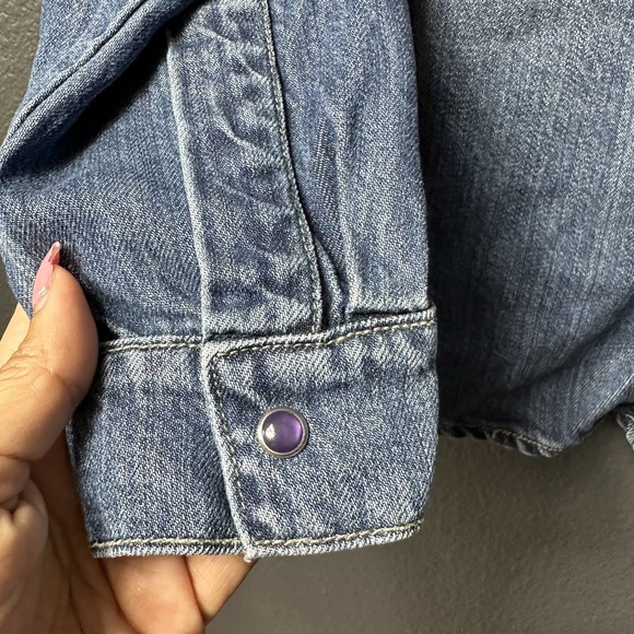 KUT From The Kloth Women's Button-Down Blue Denim Long Sleeve Shirt Size Medium - Picture 10 of 10